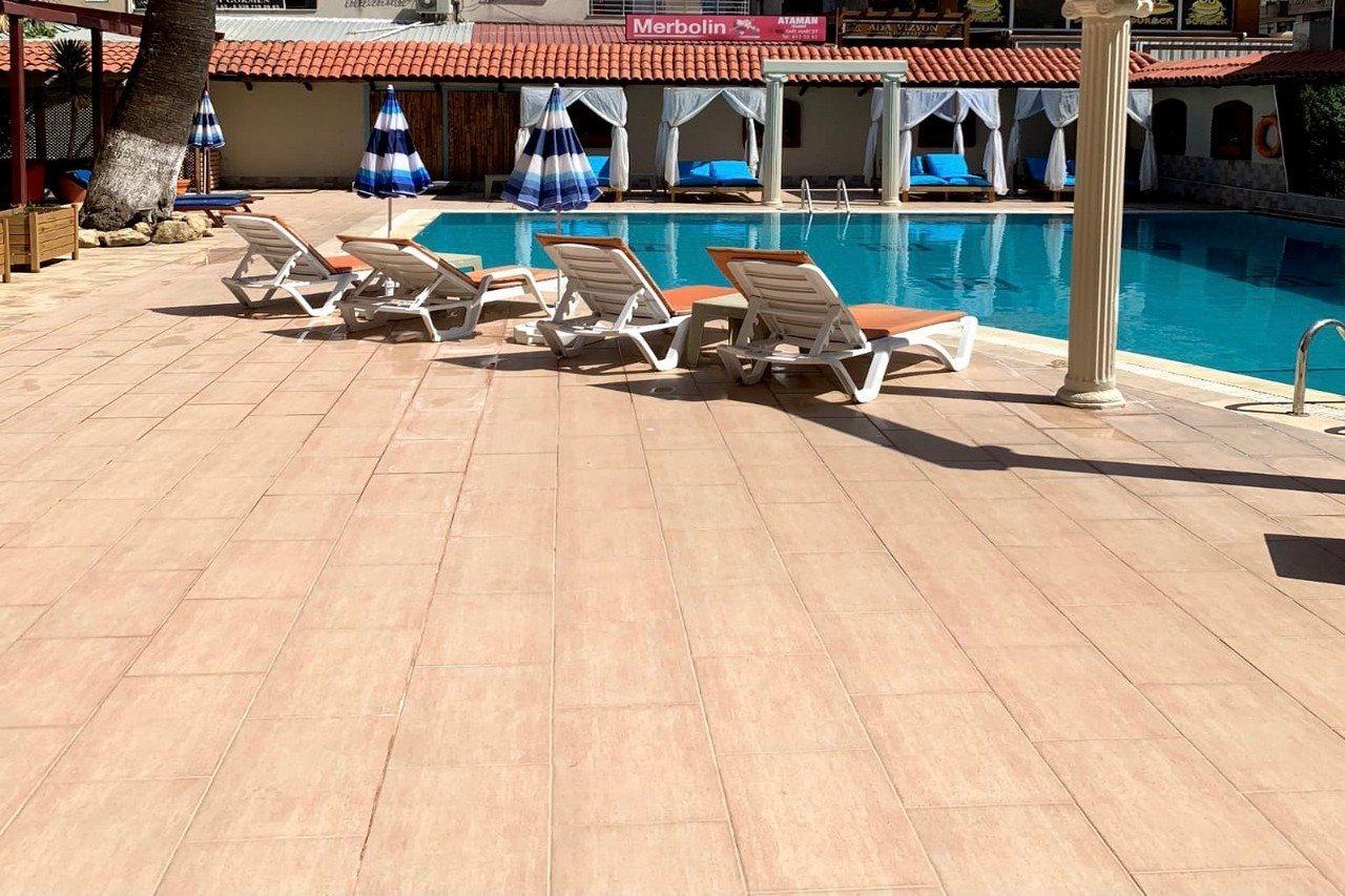Duqqan Deluxe Hotel كوشاداسيه المظهر الخارجي الصورة