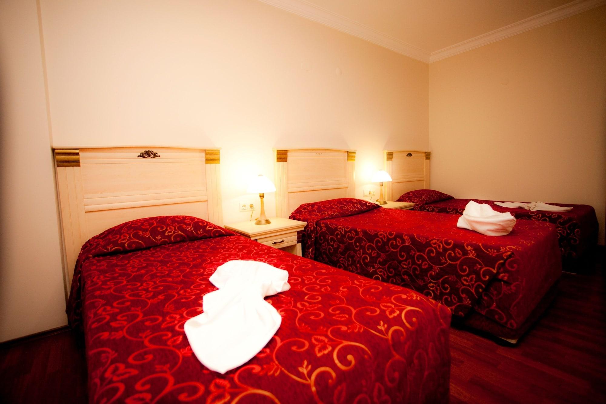 Duqqan Deluxe Hotel كوشاداسيه المظهر الخارجي الصورة