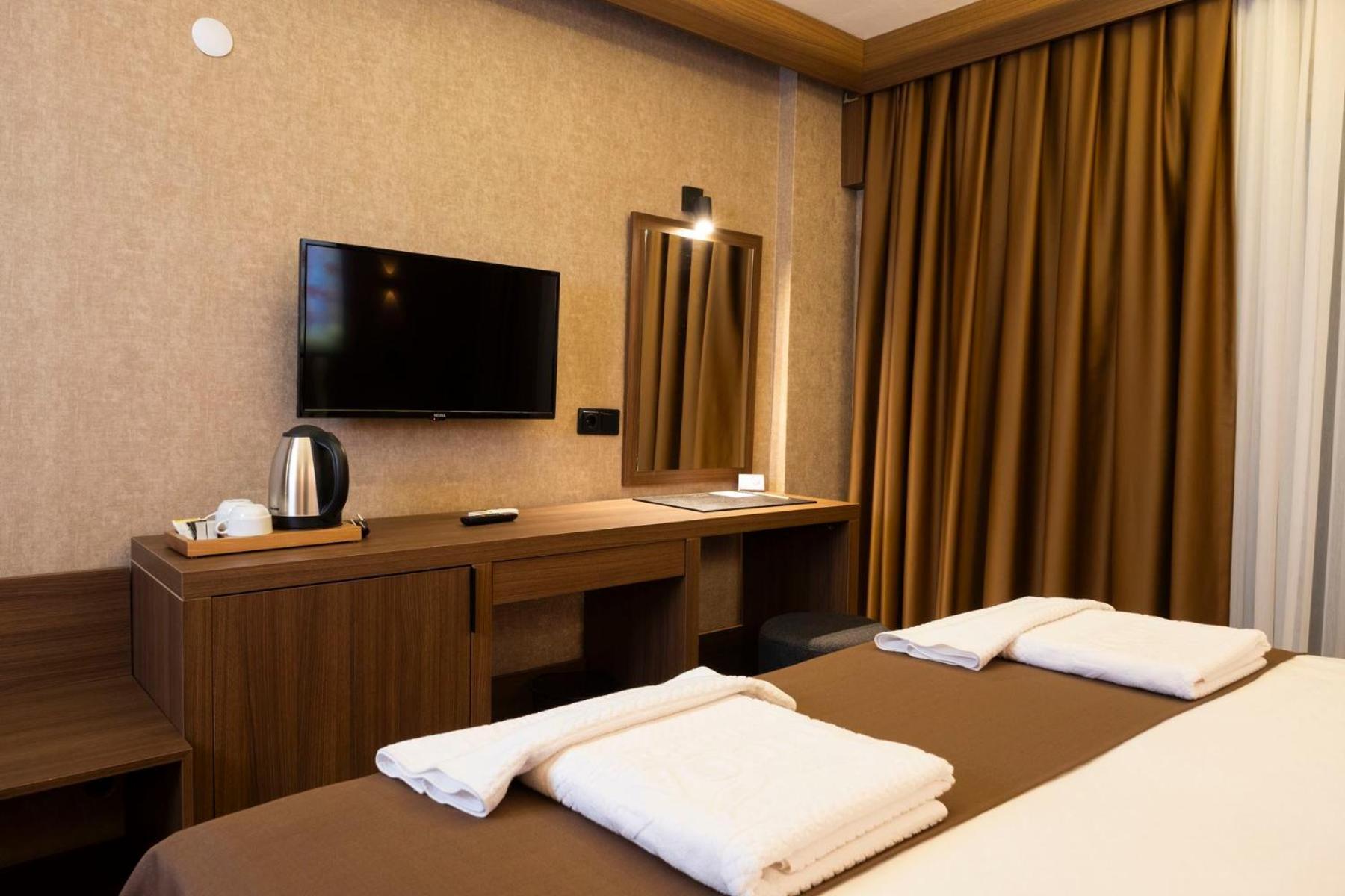 Duqqan Deluxe Hotel كوشاداسيه المظهر الخارجي الصورة