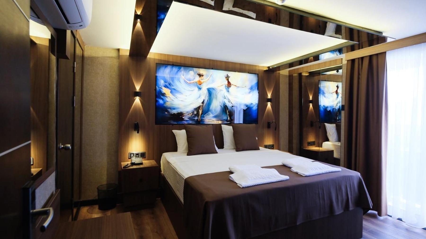 Duqqan Deluxe Hotel كوشاداسيه المظهر الخارجي الصورة