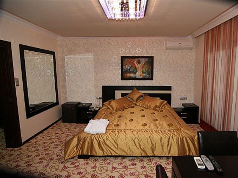 Duqqan Deluxe Hotel كوشاداسيه المظهر الخارجي الصورة