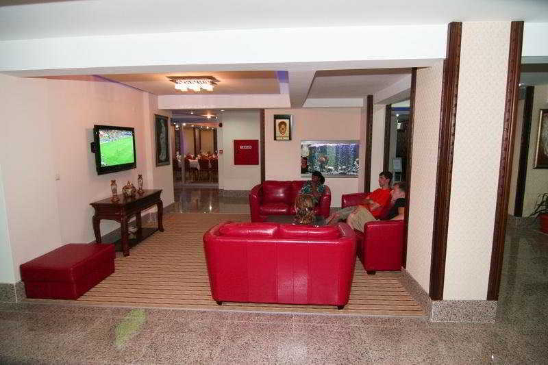 Duqqan Deluxe Hotel كوشاداسيه المظهر الخارجي الصورة